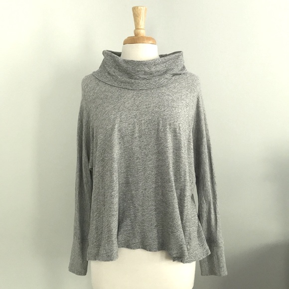BANANA REPUBLIC | GREY OVERSIZED TURTLENECK - Picture 1 of 8